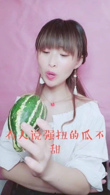 娱乐吃瓜酱学生党,娱乐吃瓜酱学生党的趣味生活揭秘